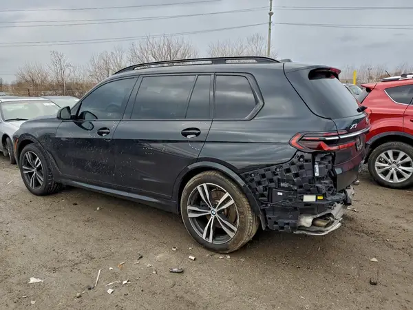 5UX23EM04P9P64302 2023 BMW X7 - Image 2