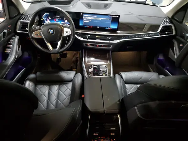 5UX23EM04P9P66602 2023 BMW X7 - Image 8