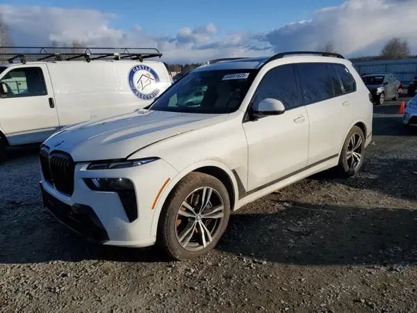 5UX23EM04P9P92326 2023 BMW X7 - Image 1