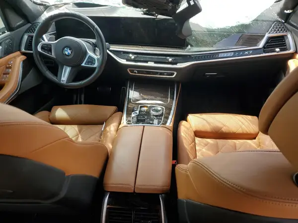 5UX23EM04P9R52737 2023 BMW X7 - Image 8