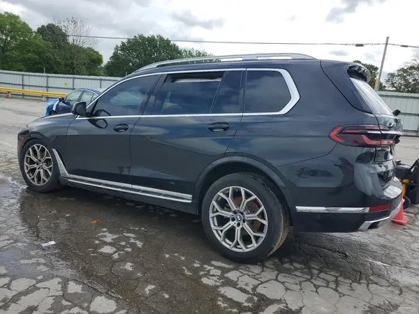 5UX23EM04P9R56089 2023 BMW X7 - Image 2