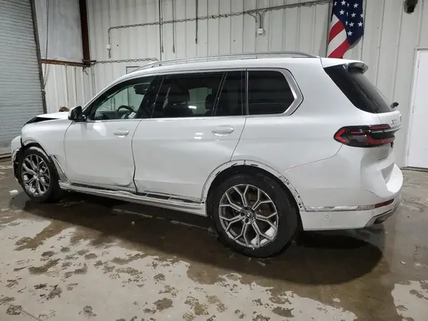 5UX23EM04R9T72679 2024 BMW X7 - Image 2
