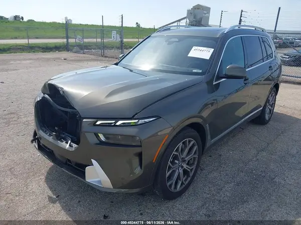 5UX23EM04R9U34971 2024 BMW X7 - Image 2