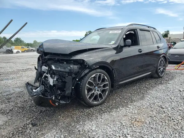 5UX23EM04R9U76606 2024 BMW X7 - Image 1