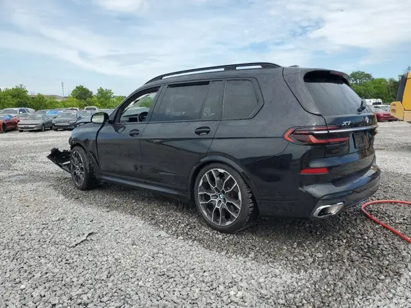 5UX23EM04R9U76606 2024 BMW X7 - Image 2
