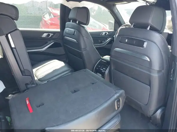 5UX23EM04R9V48453 2024 BMW X7 - Image 8