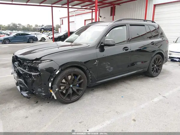 5UX23EM04R9V50607 2024 BMW X7 - Image 2