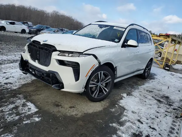 5UX23EM04S9X64678 2025 BMW X7 - Image 1