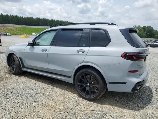 5UX23EM04S9X91685 2025 BMW X7 - Image 2
