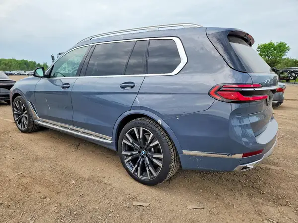 5UX23EM04S9Z67165 2025 BMW X7 - Image 2