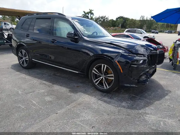 5UX23EM04T9016935 2026 BMW X7 - Image 1