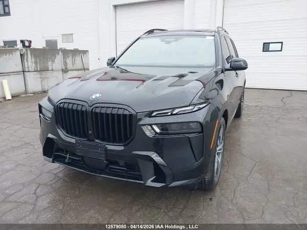 5UX23EM04T9069358 2026 BMW X7 - Image 2