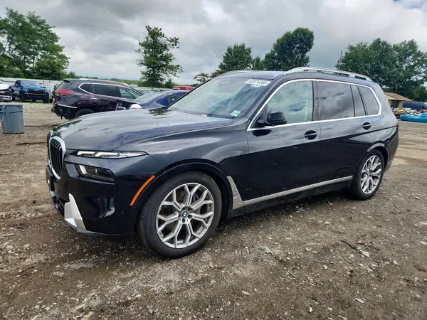 5UX23EM04T9202961 2026 BMW X7 - Image 1