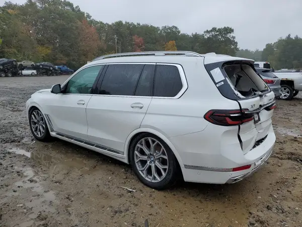 5UX23EM05P9P12225 2023 BMW X7 - Image 2