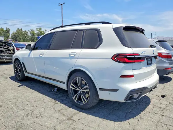 5UX23EM05P9P84249 2023 BMW X7 - Image 2
