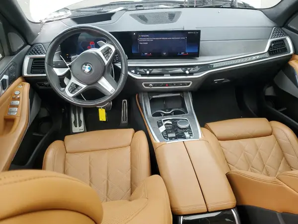 5UX23EM05P9R29807 2023 BMW X7 - Image 8