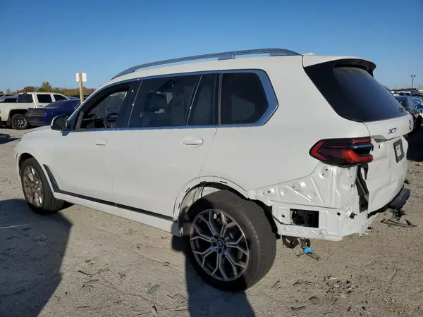 5UX23EM05P9R35316 2023 BMW X7 - Image 2