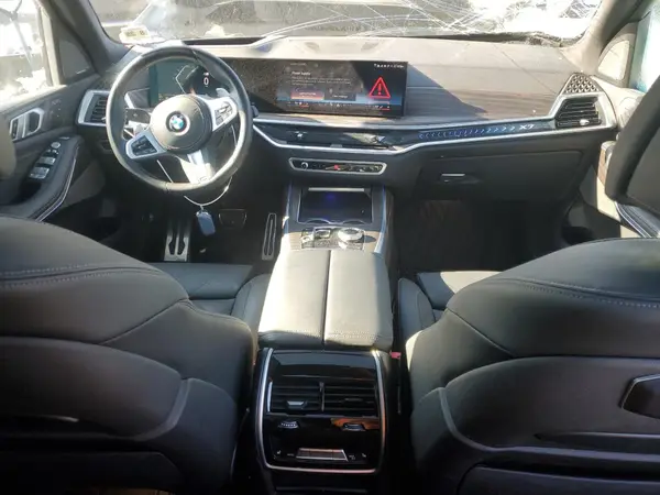 5UX23EM05R9S88273 2024 BMW X7 - Image 8