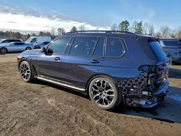 5UX23EM05R9U65971 2024 BMW X7 - Image 2