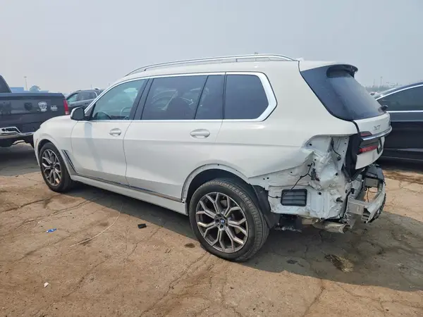 5UX23EM05R9V24498 2024 BMW X7 - Image 2