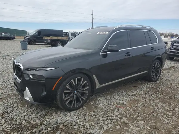 5UX23EM05R9V44573 2024 BMW X7 - Image 1