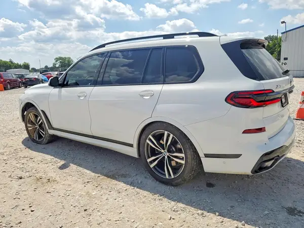 5UX23EM05R9V59039 2024 BMW X7 - Image 2