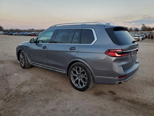 5UX23EM05R9V87181 2024 BMW X7 - Image 2