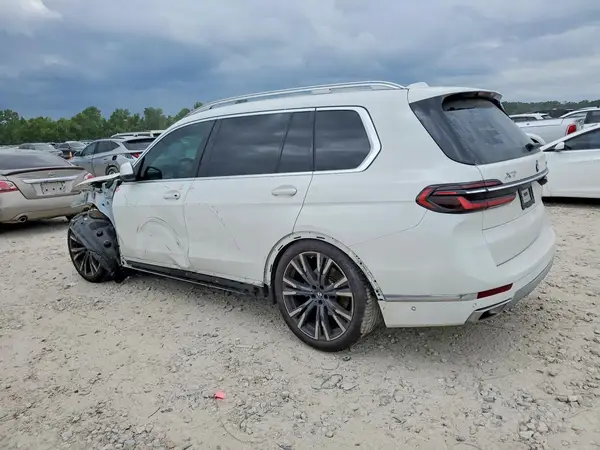 5UX23EM05S9000080 2025 BMW X7 - Image 2