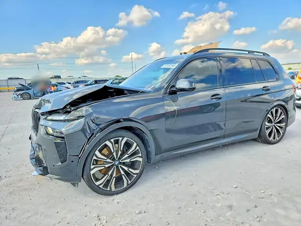 5UX23EM05S9W41486 2025 BMW X7 - Image 1
