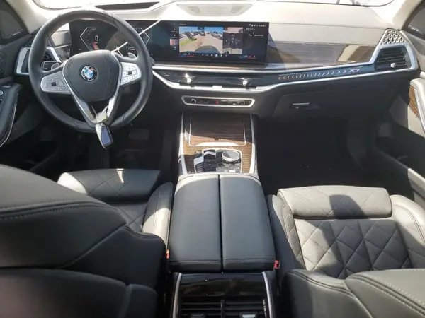 5UX23EM05S9X08877 2025 BMW X7 - Image 8