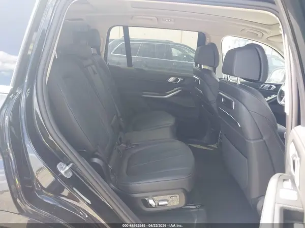 5UX23EM05S9Y27481 2025 BMW X7 - Image 8