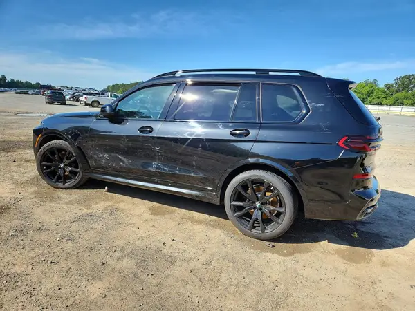 5UX23EM05S9Z22669 2025 BMW X7 - Image 2