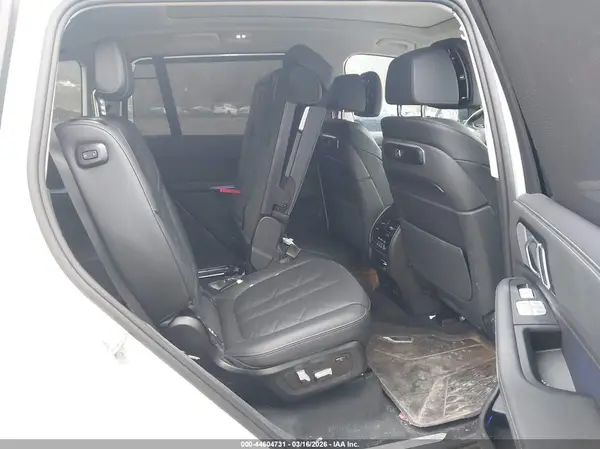 5UX23EM05S9Z99591 2025 BMW X7 - Image 8