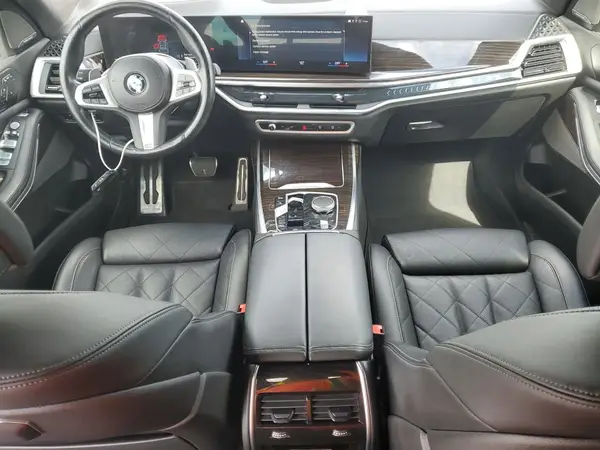 5UX23EM06P9M76099 2023 BMW X7 - Image 8