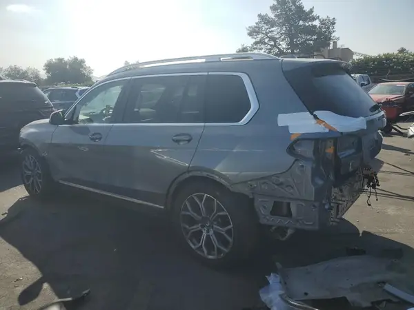 5UX23EM06P9P33035 2023 BMW X7 - Image 2