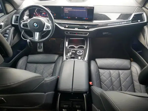 5UX23EM06P9P35206 2023 BMW X7 - Image 8