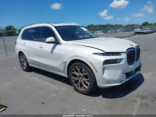5UX23EM06P9P53978 2023 BMW X7 - Image 1