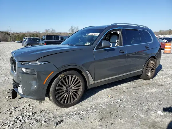 5UX23EM06P9P60705 2023 BMW X7 - Image 1