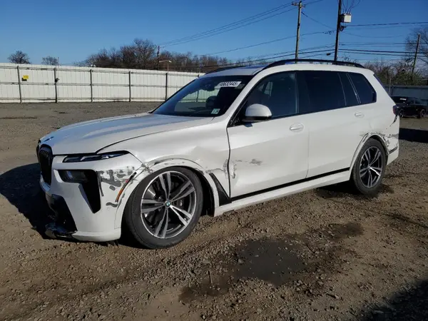 5UX23EM06P9R22333 2023 BMW X7 - Image 1