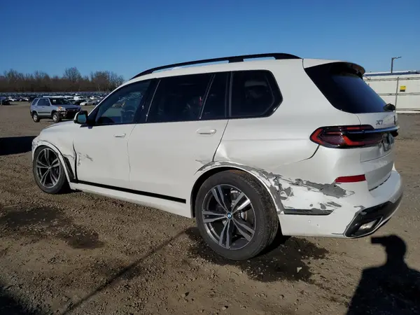 5UX23EM06P9R22333 2023 BMW X7 - Image 2