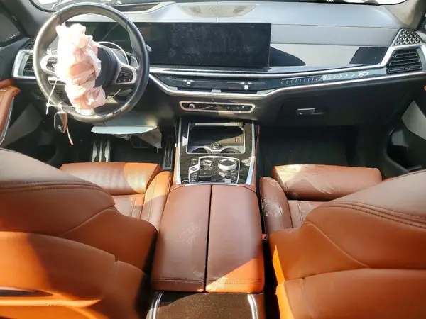 5UX23EM06P9R24504 2023 BMW X7 - Image 8