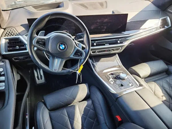 5UX23EM06P9R57826 2023 BMW X7 - Image 8