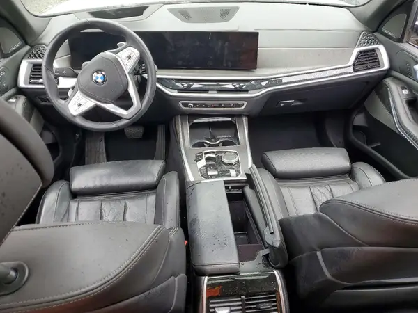 5UX23EM06P9R58099 2023 BMW X7 - Image 8
