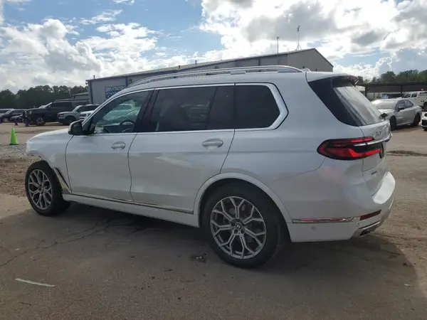 5UX23EM06P9R60242 2023 BMW X7 - Image 2