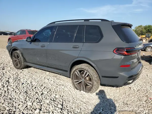 5UX23EM06R9S30706 2024 BMW X7 - Image 2