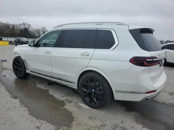 5UX23EM06R9S67707 2024 BMW X7 - Image 2