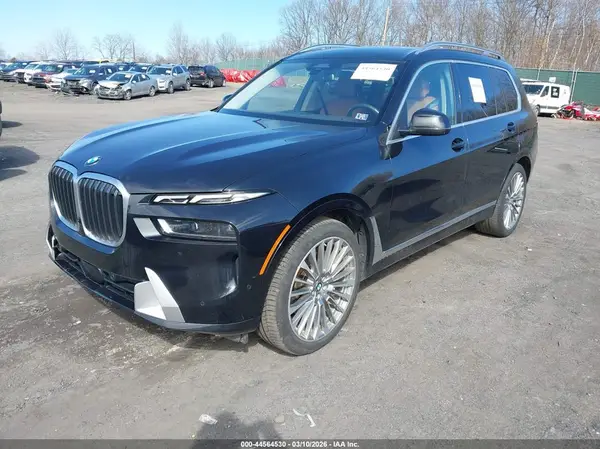 5UX23EM06R9T68486 2024 BMW X7 - Image 2