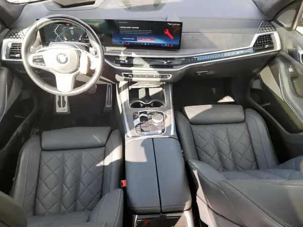 5UX23EM06R9U16116 2024 BMW X7 - Image 8