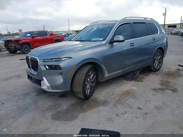 5UX23EM06R9V50477 2024 BMW X7 - Image 2