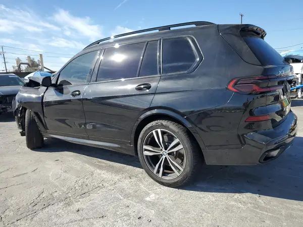 5UX23EM06R9W11407 2024 BMW X7 - Image 2